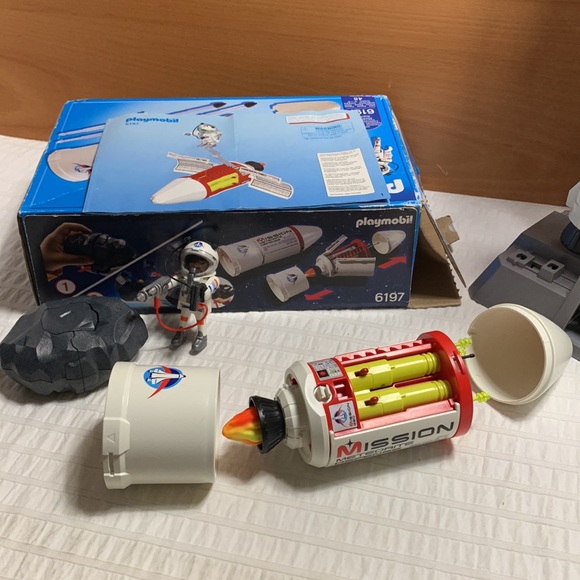 Mission Geo Rocket Launch Pad 6195 & Mission Meteorite Defense 6197 by P… - Picture 4 of 17